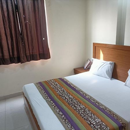 Hotel Star Light New Delhi Extérieur photo