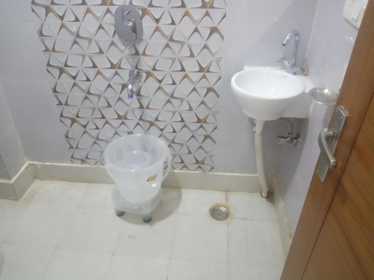 Hotel Star Light New Delhi Extérieur photo