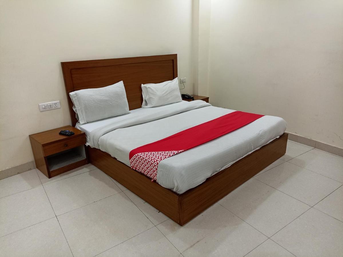 Hotel Star Light New Delhi Extérieur photo