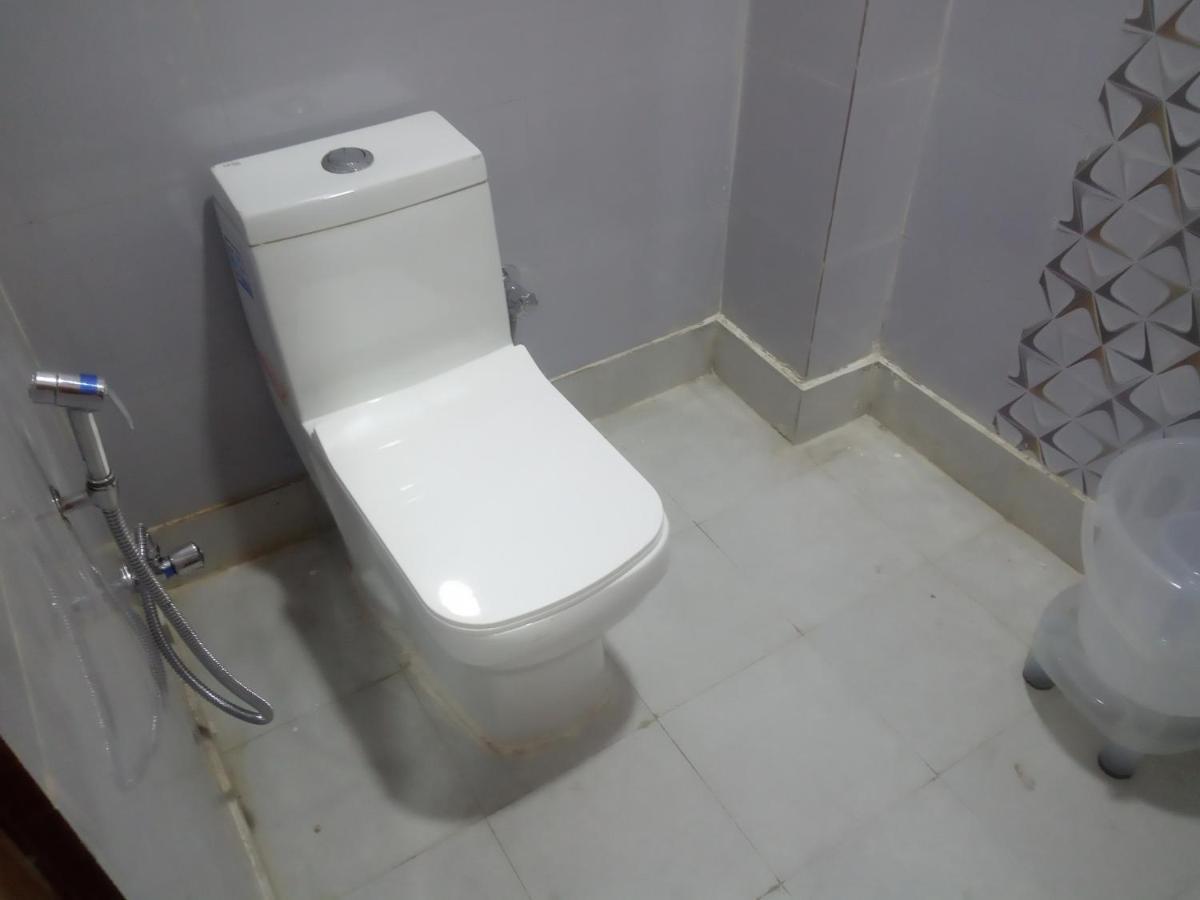 Hotel Star Light New Delhi Extérieur photo